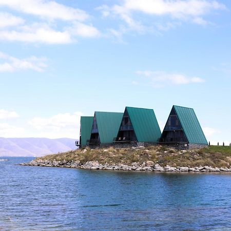 Noy Land Resort Sevan Exterior photo