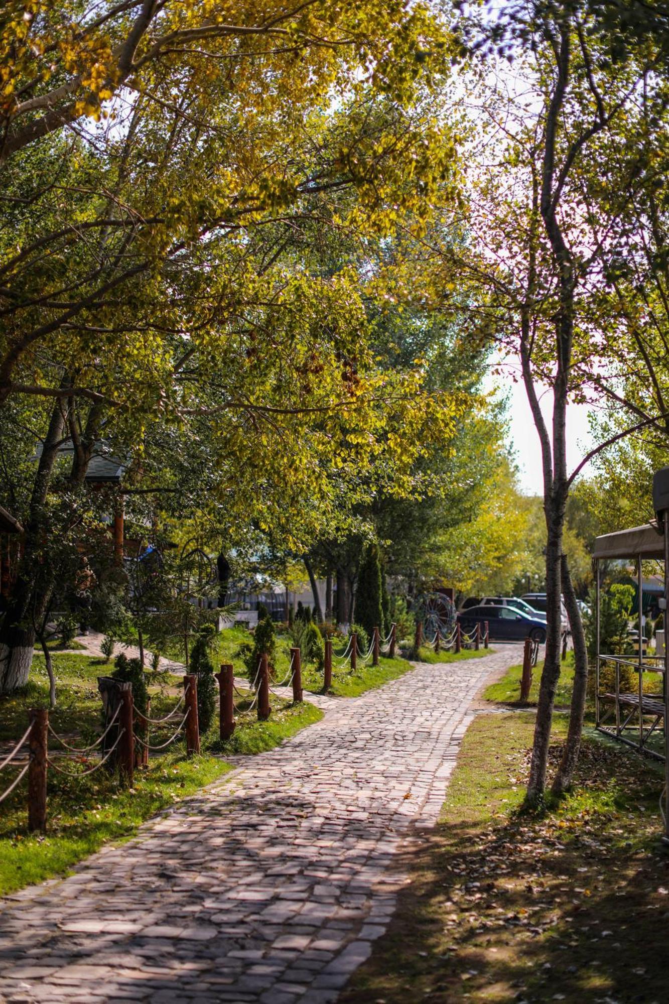 Noy Land Resort Sevan Exterior photo